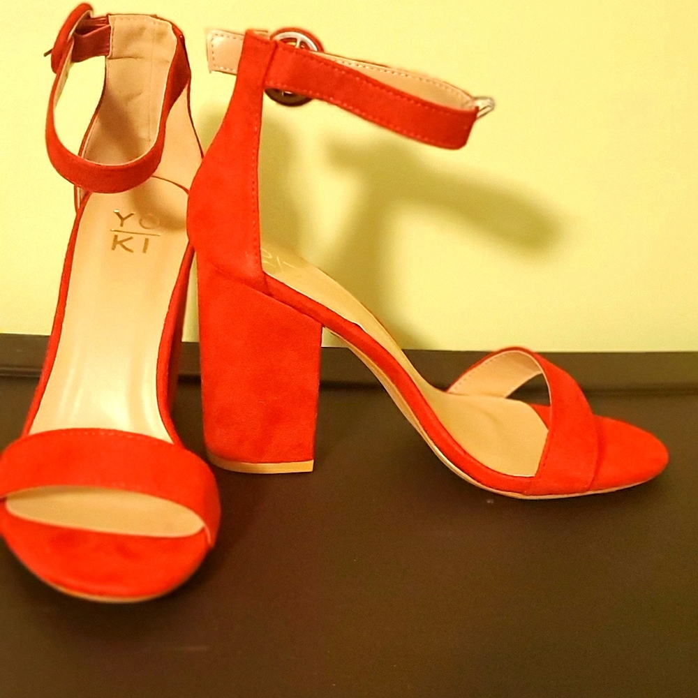New Size 9 Red Suede Strap Block Heels